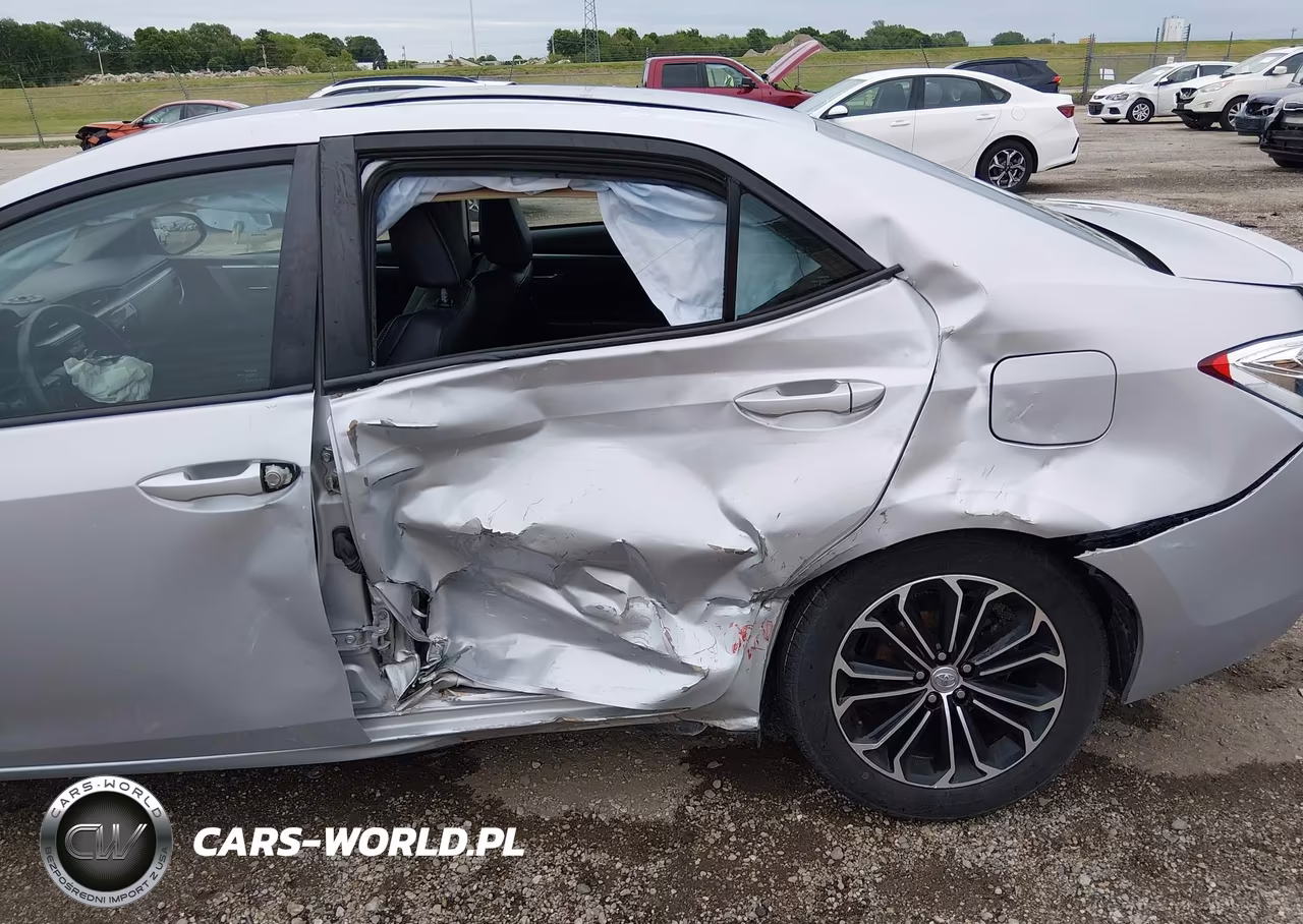 2015 Toyota Corolla S Plus VIN:5YFBURHEXFP191152 - 6