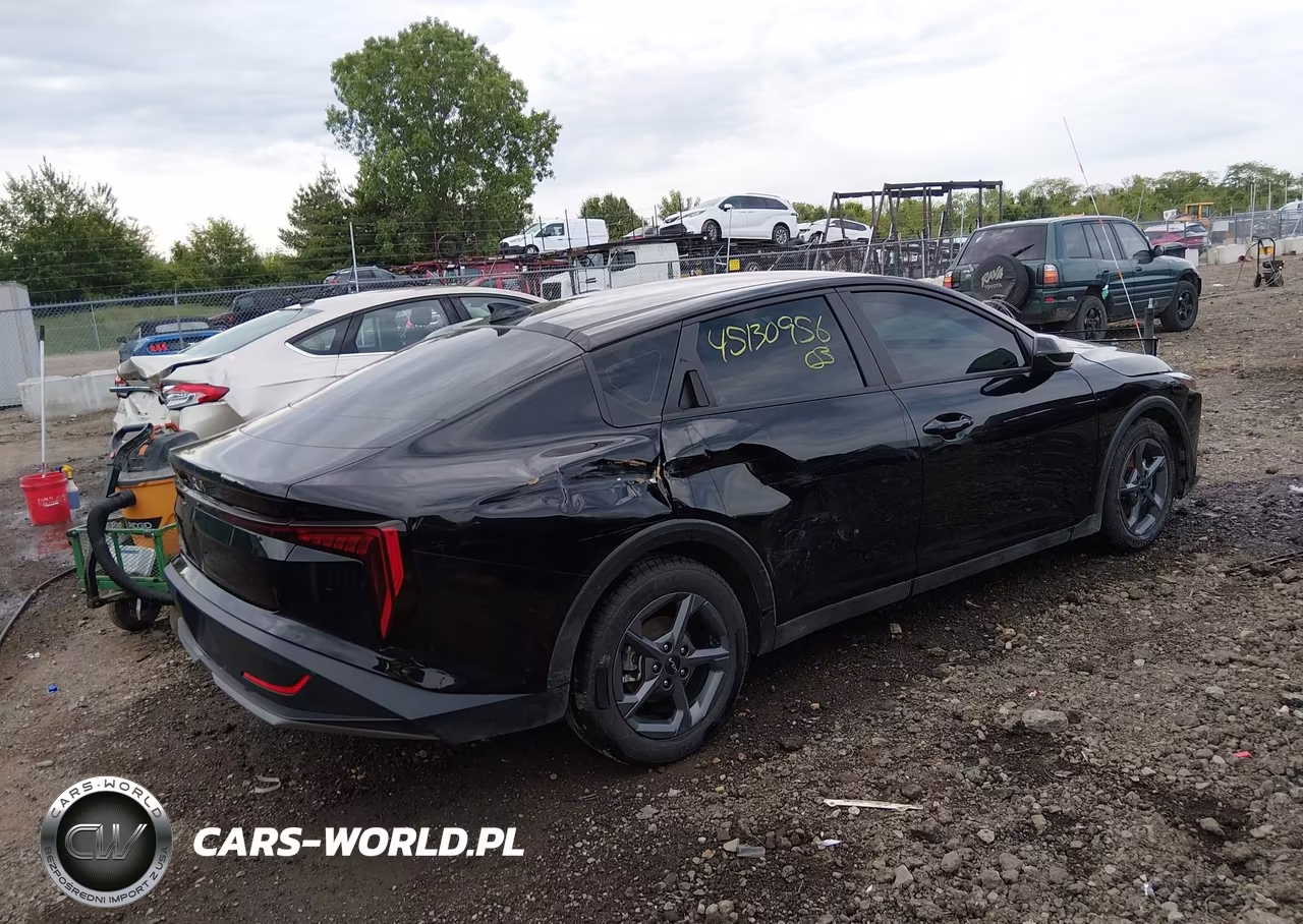 2025 Kia K4 Lxs VIN:3KPFT4DEXSE160945 - 4