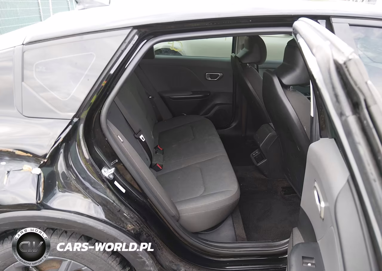 2025 Kia K4 Lxs VIN:3KPFT4DEXSE160945 - 8
