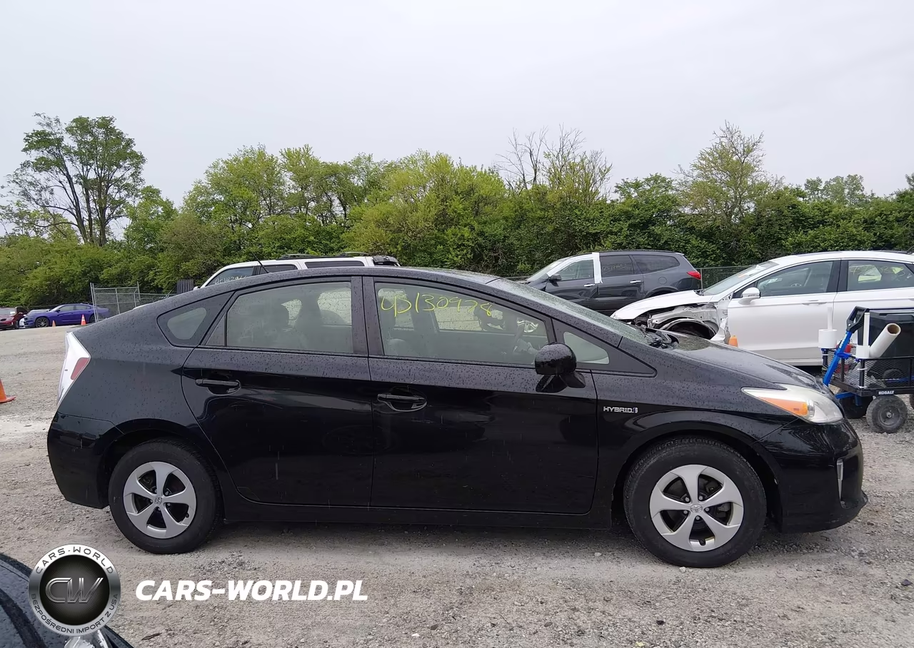 2012 Toyota Prius Three VIN:JTDKN3DU1C1581564 - 13