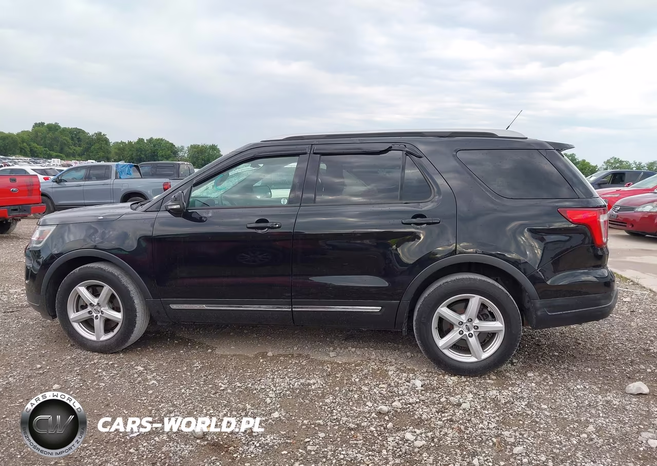 2019 Ford Explorer Xlt VIN:1FM5K7D83KGB25847 - 14