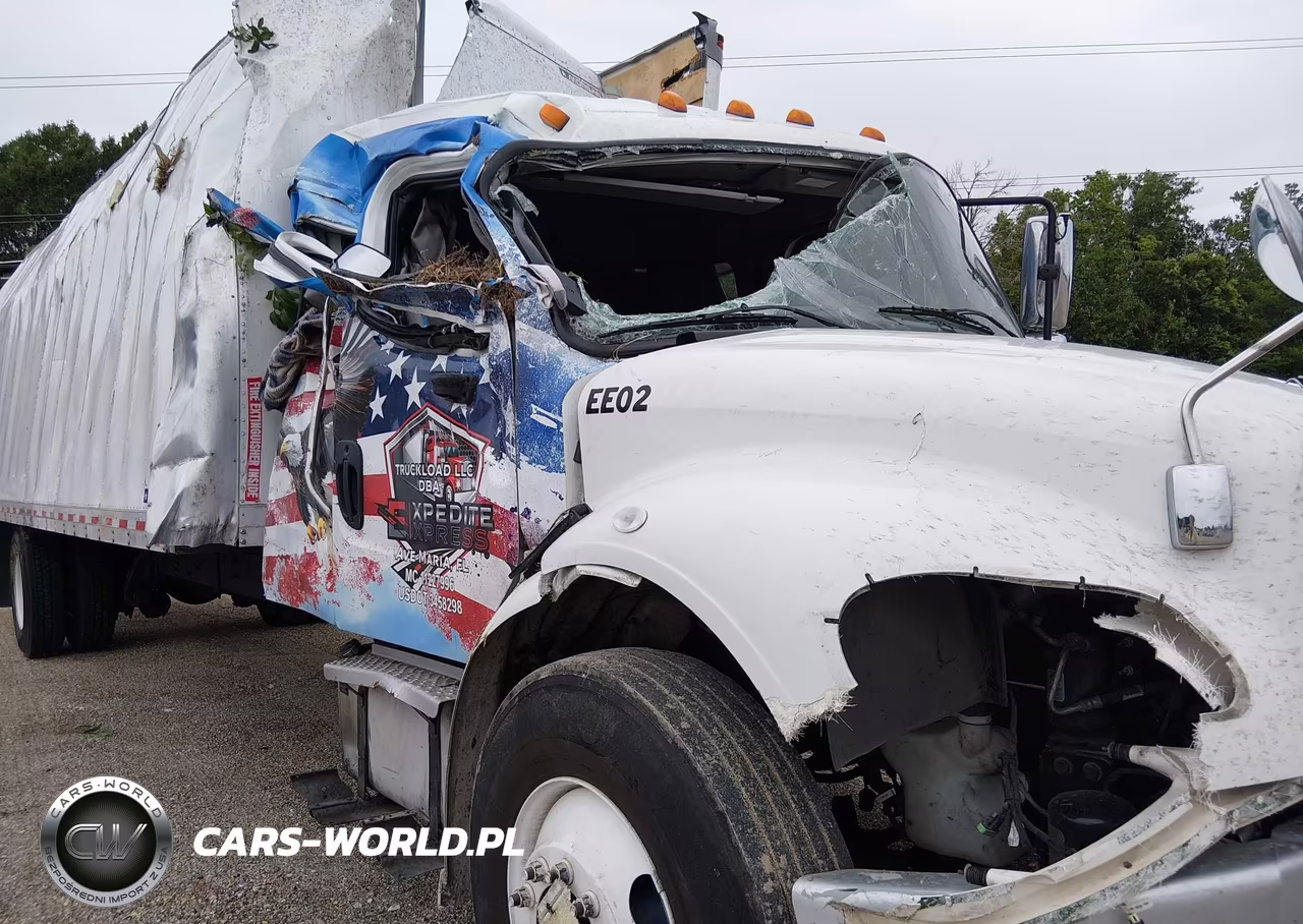 2023 Freightliner M2 106 VIN:3ALACWFC3PDUM8741 - 13