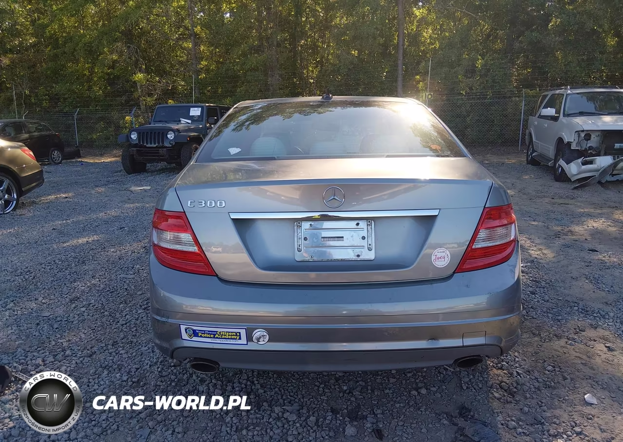 2010 Mercedes-Benz C 300 Sport VIN:WDDGF5EB1AR106335 - 17