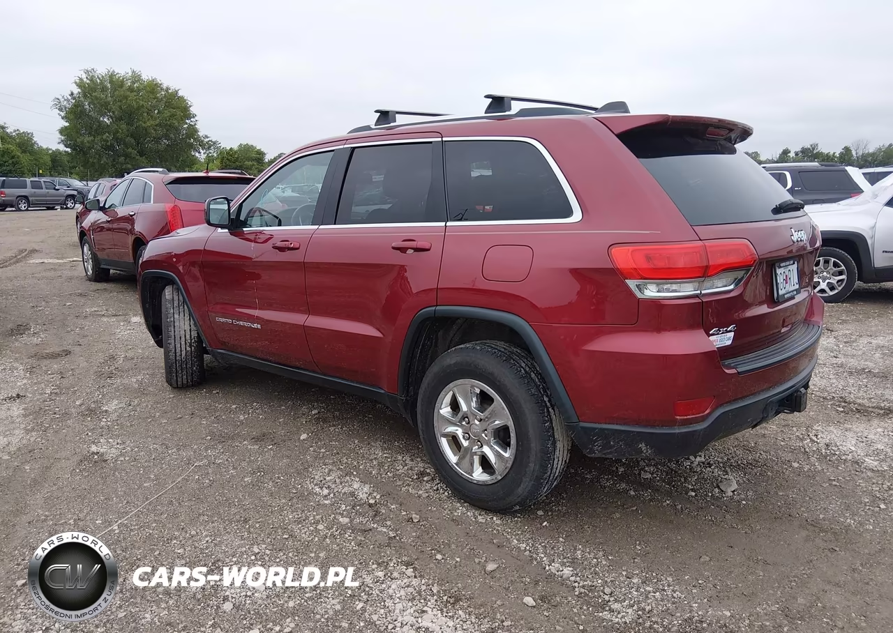 2015 Jeep Grand Cherokee Laredo VIN:1C4RJFAG3FC171139 - 3