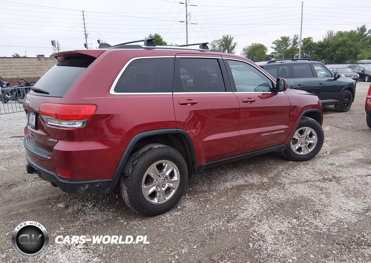 2015 Jeep Grand Cherokee Laredo VIN:1C4RJFAG3FC171139 - 4