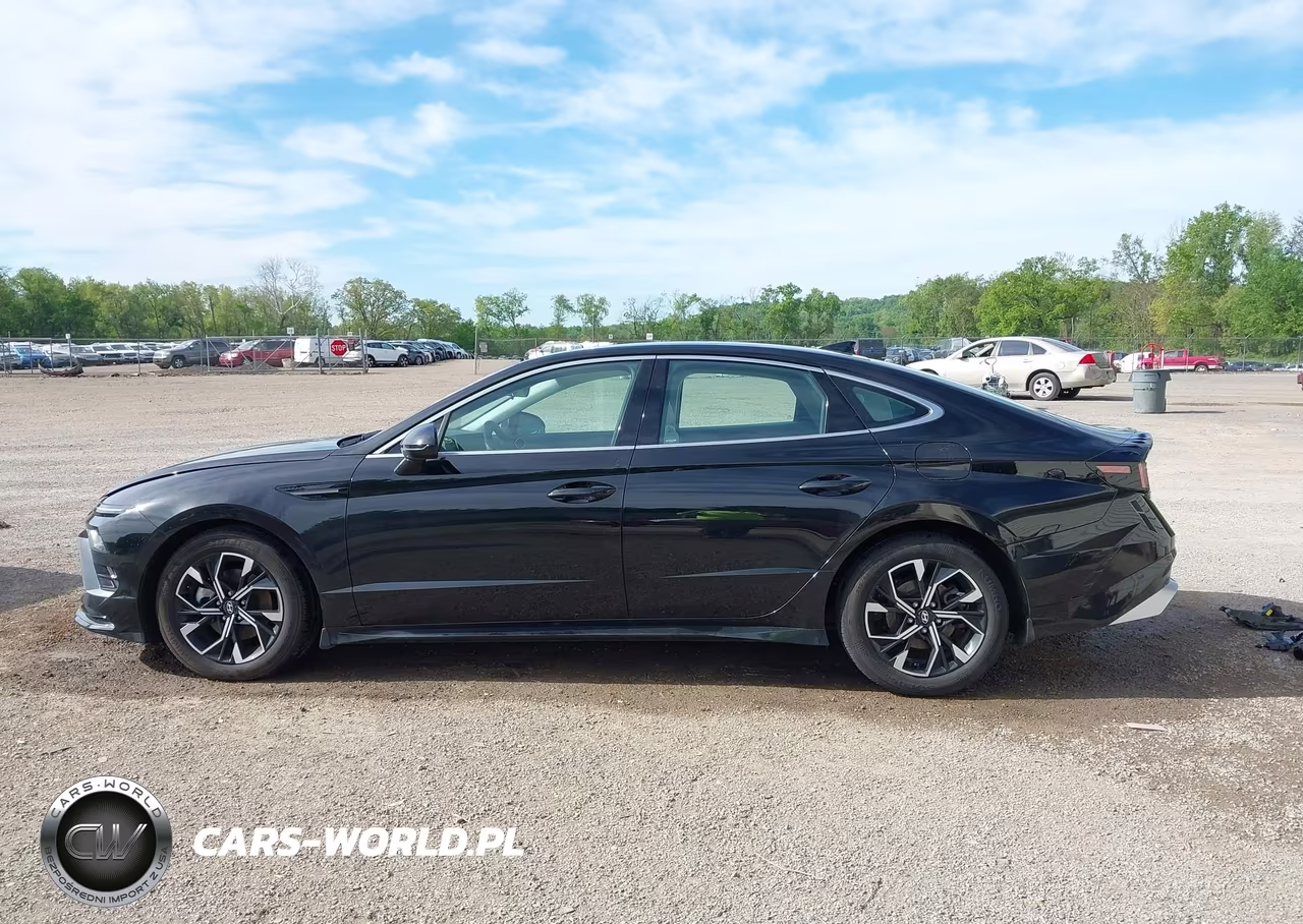 2025 Hyundai Sonata Sel VIN:KMHL64JA2SA505881 - 15