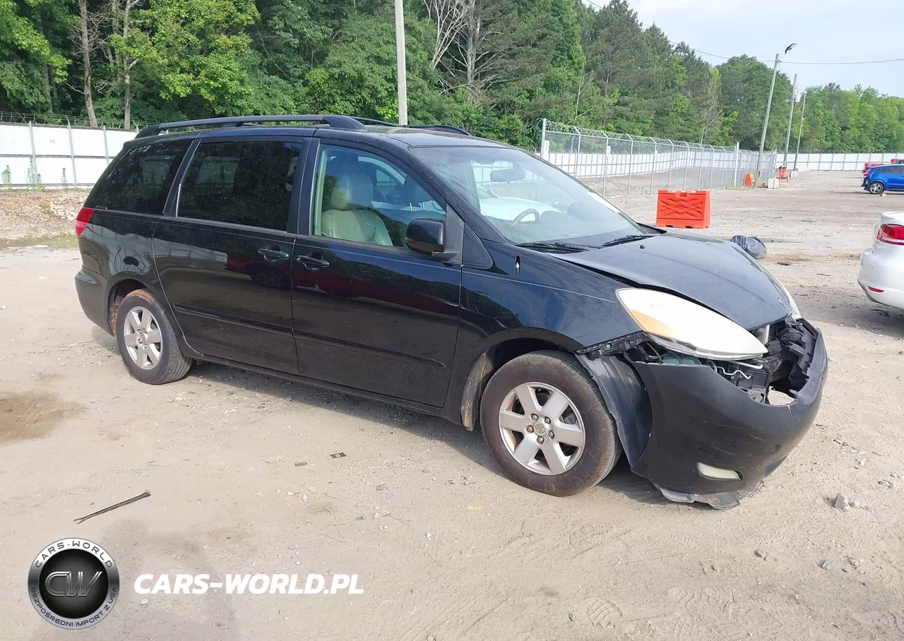 2010 Toyota Sienna Xle – zdjęcie 1 z 17