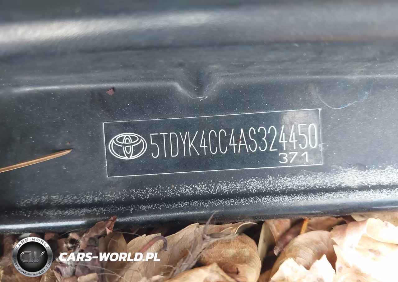 2010 Toyota Sienna Xle VIN:5TDYK4CC4AS324450 - 17