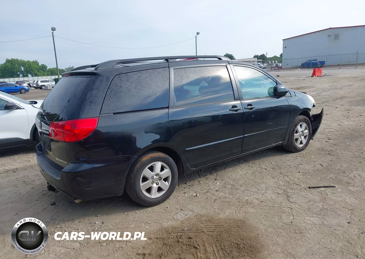 2010 Toyota Sienna Xle VIN:5TDYK4CC4AS324450 - 4