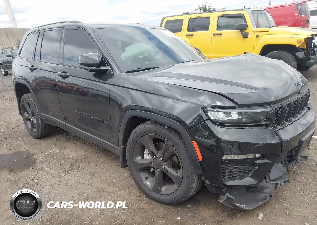 2025 Jeep Grand Cherokee Limited 4X4 VIN:1C4RJHBG2SC297254 - 12