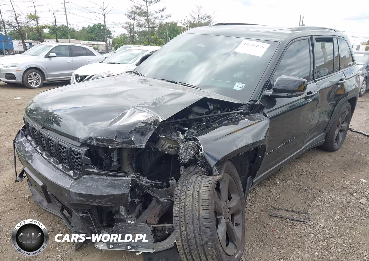 2025 Jeep Grand Cherokee Limited 4X4 VIN:1C4RJHBG2SC297254 - 6