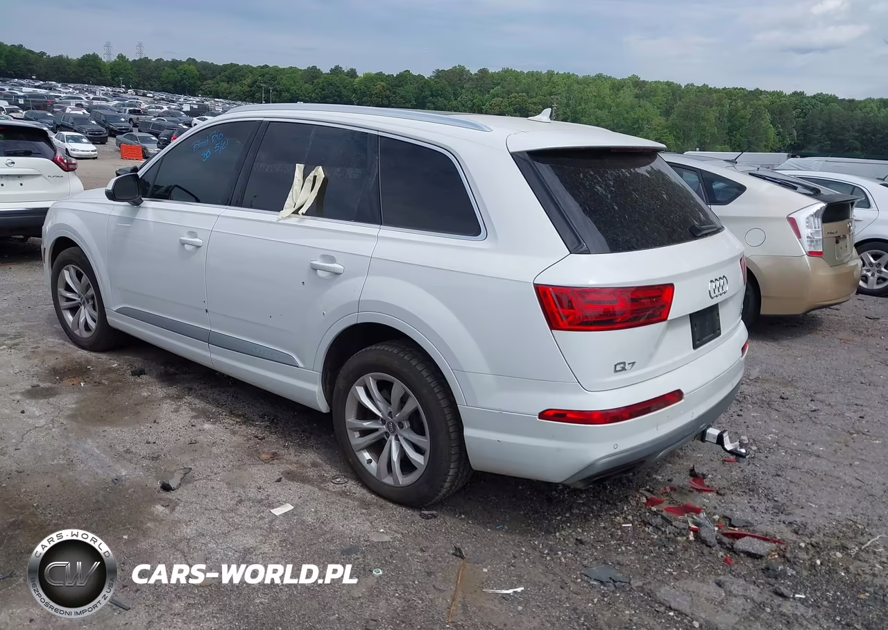 2018 Audi Q7 3.0T Premium VIN:WA1LAAF7XJD004162 - 3