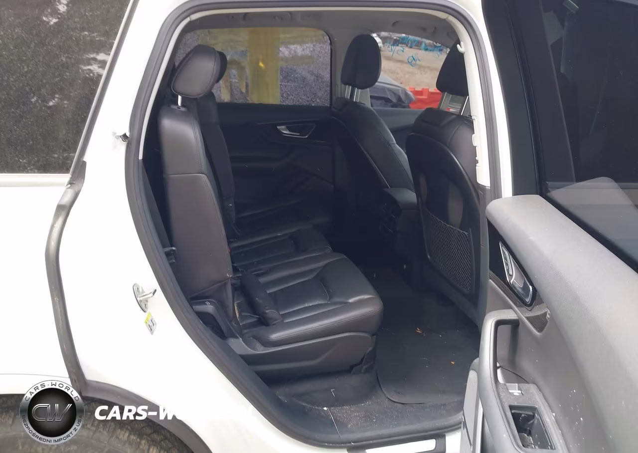 2018 Audi Q7 3.0T Premium VIN:WA1LAAF7XJD004162 - 8