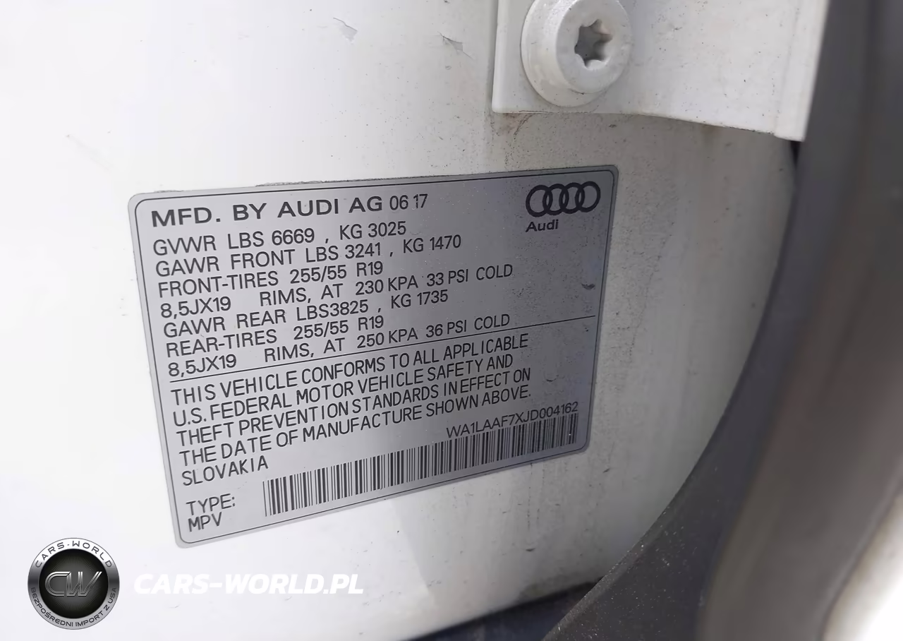 2018 Audi Q7 3.0T Premium VIN:WA1LAAF7XJD004162 - 9