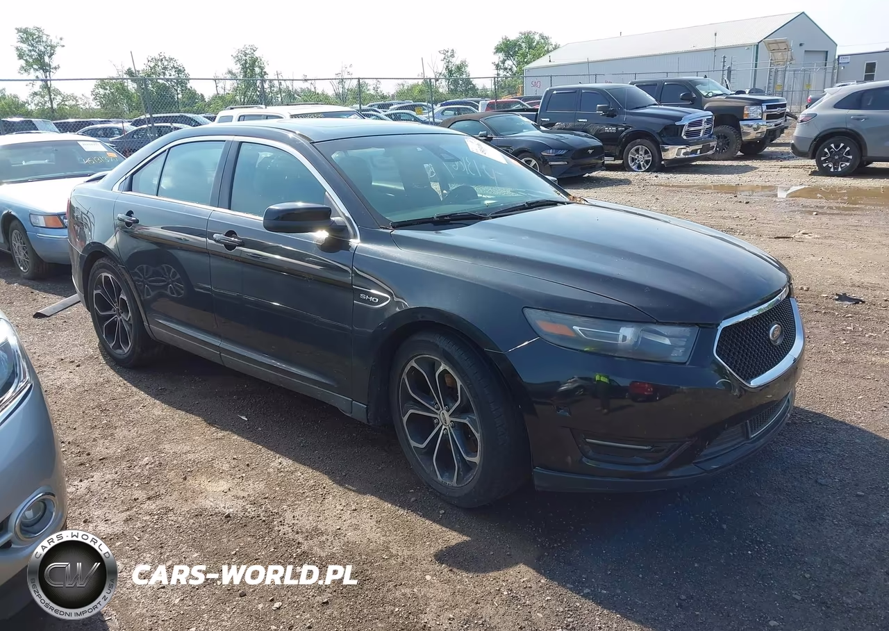 2013 Ford Taurus Sho