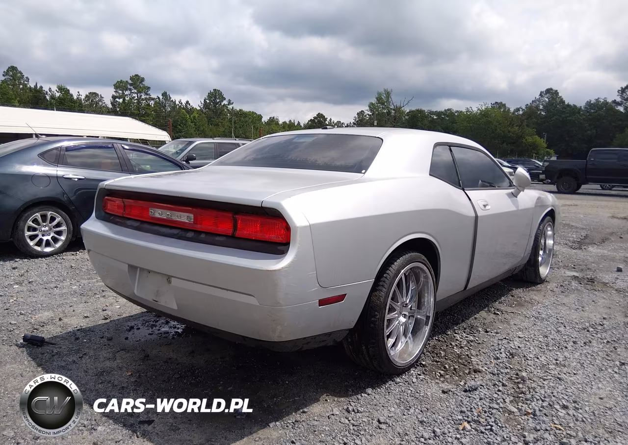 2010 Dodge Challenger Se VIN:2B3CJ4DVXAH261612 - 4