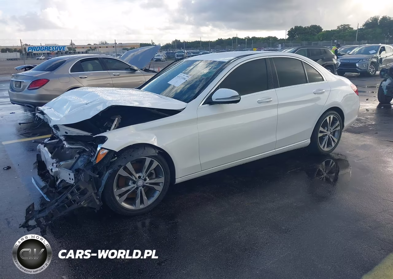 2016 Mercedes-Benz C 300 VIN:55SWF4JB5GU168940 - 2