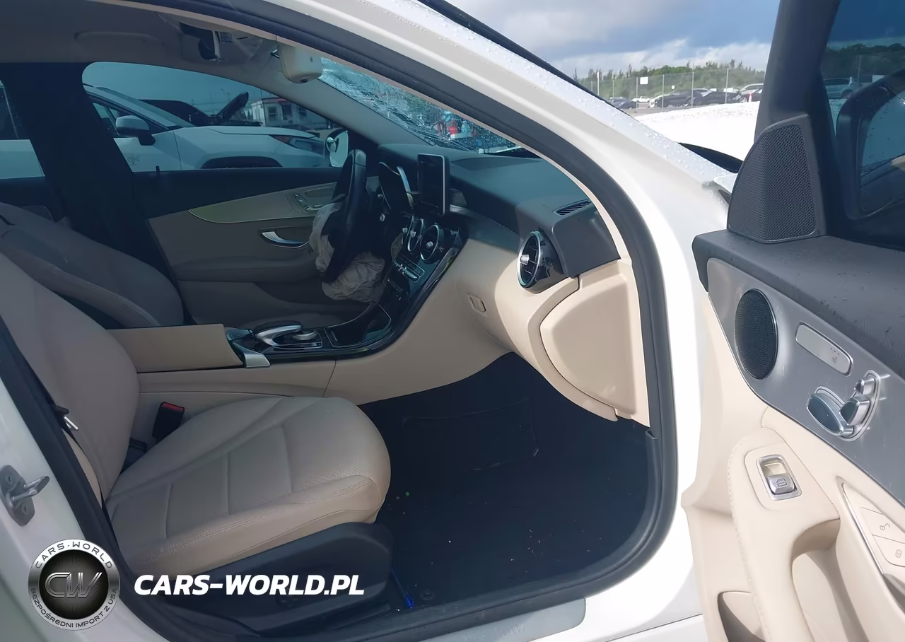 2016 Mercedes-Benz C 300 VIN:55SWF4JB5GU168940 - 5