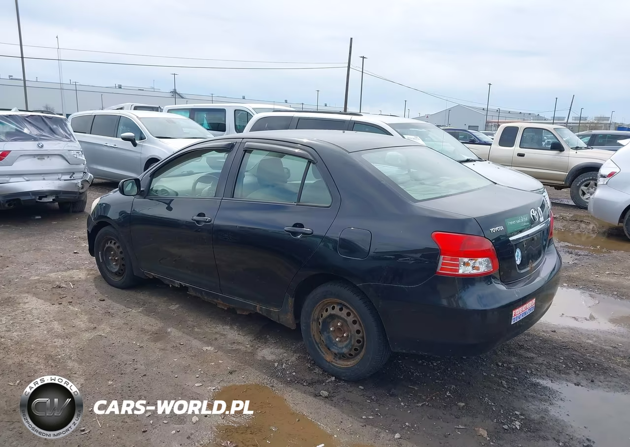 2010 Toyota Yaris VIN:JTDBT4K32A4067854 - 3