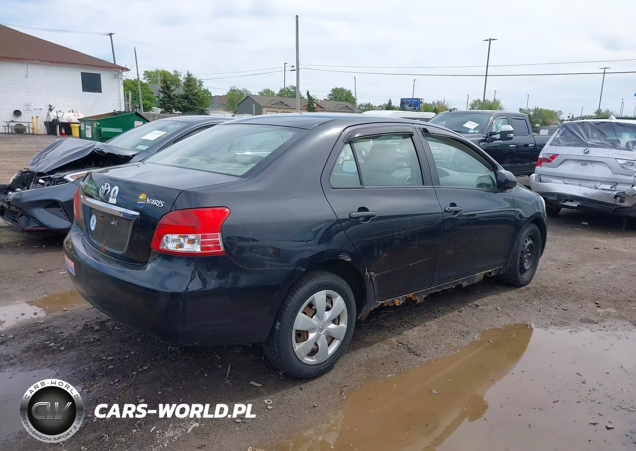 2010 Toyota Yaris VIN:JTDBT4K32A4067854 - 4
