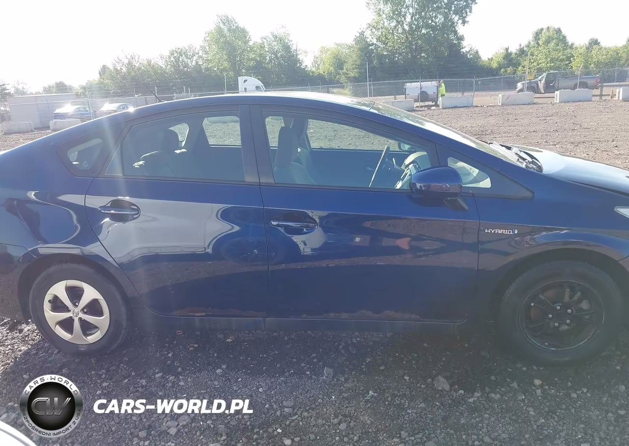 2012 Toyota Prius Two VIN:JTDKN3DUXC1497551 - 14