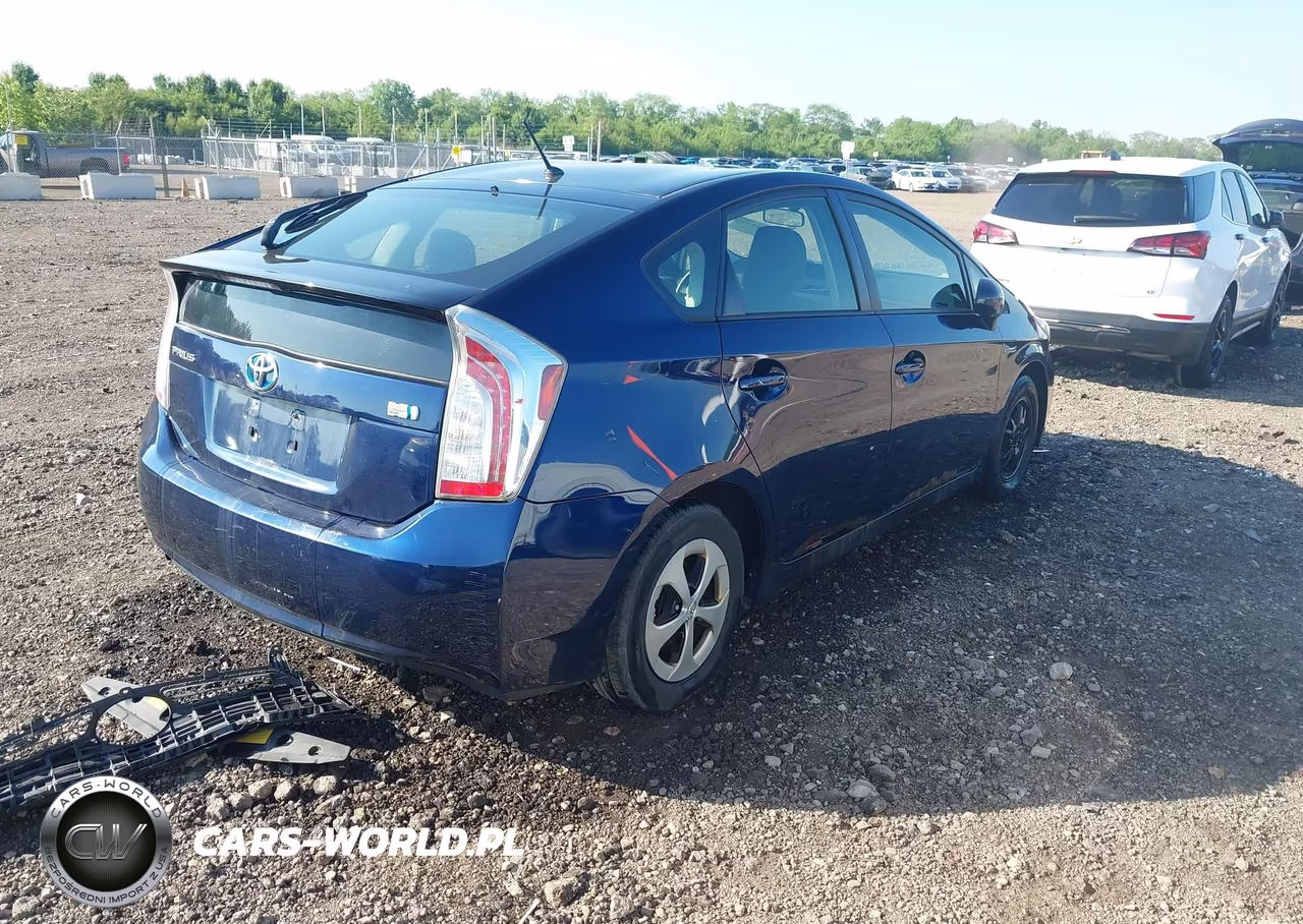 2012 Toyota Prius Two VIN:JTDKN3DUXC1497551 - 4