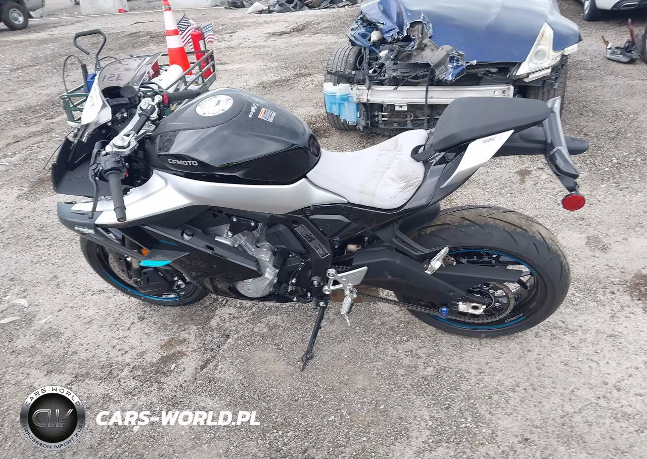2026 Cf Moto 675Ss VIN:LCEPEVLP2T6006227 - 13
