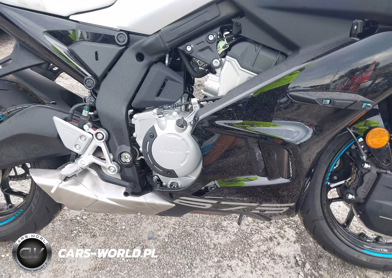 2026 Cf Moto 675Ss VIN:LCEPEVLP2T6006227 - 8
