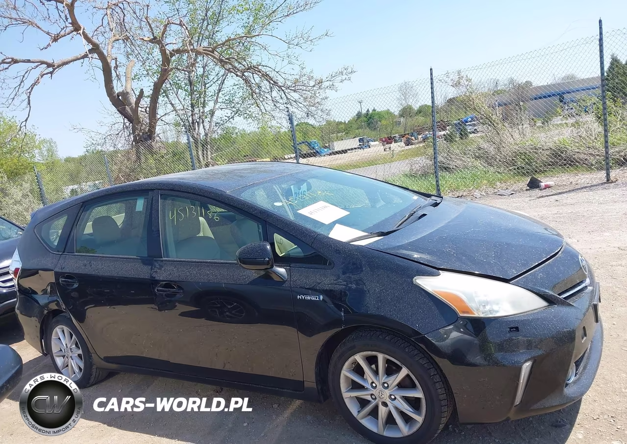 2013 Toyota Prius V Five VIN:JTDZN3EU7D3262494 - 13