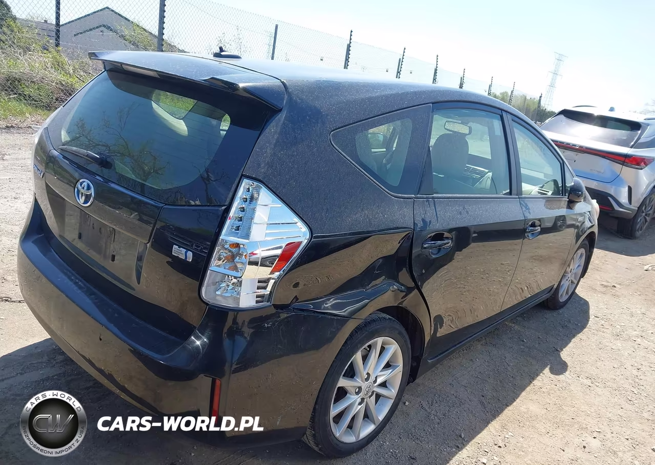 2013 Toyota Prius V Five VIN:JTDZN3EU7D3262494 - 4
