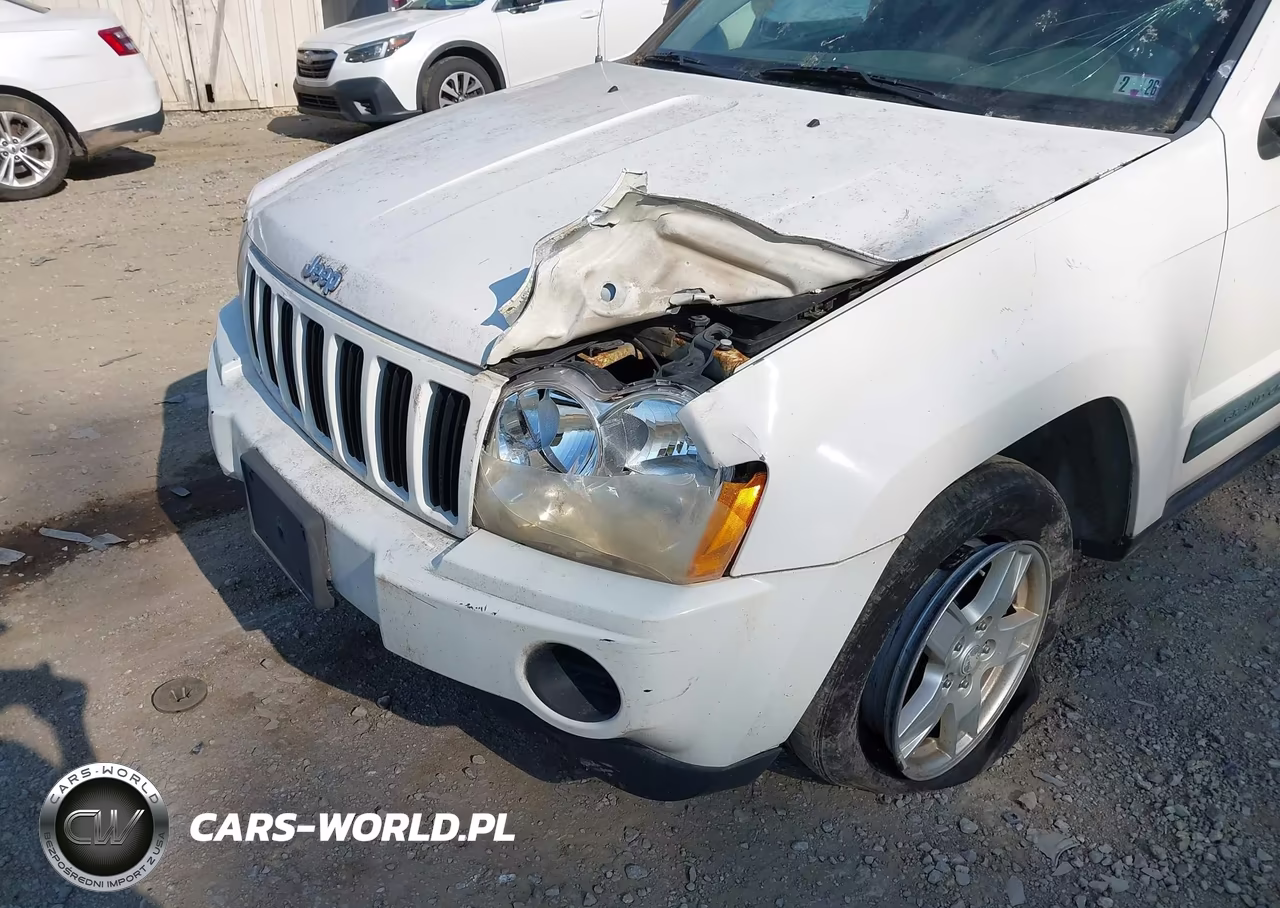 2005 Jeep Grand Cherokee Laredo VIN:1J4GR48K15C653003 - 6