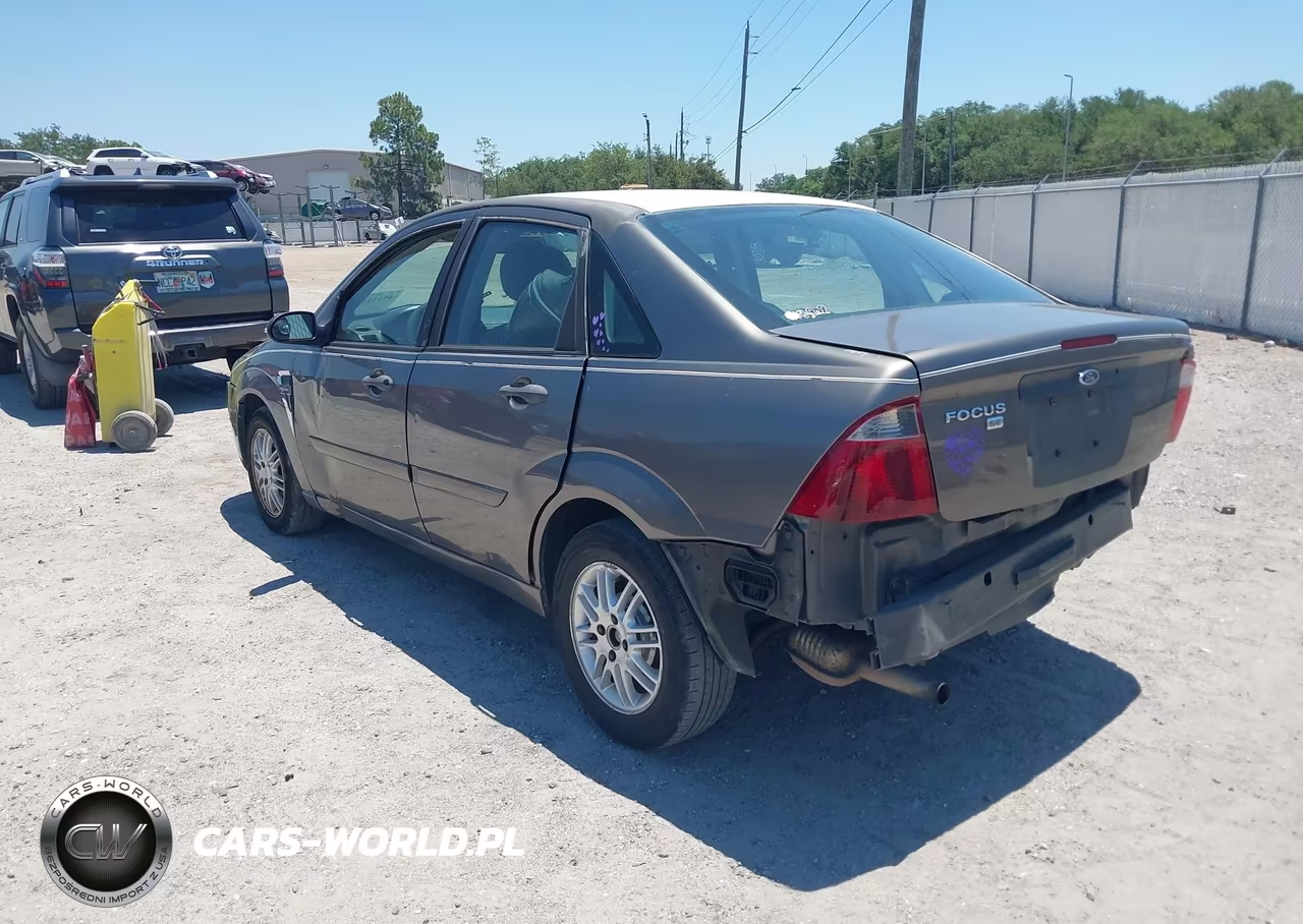 2007 Ford Focus S-Se-Ses VIN:1FAFP34N47W206979 - 3