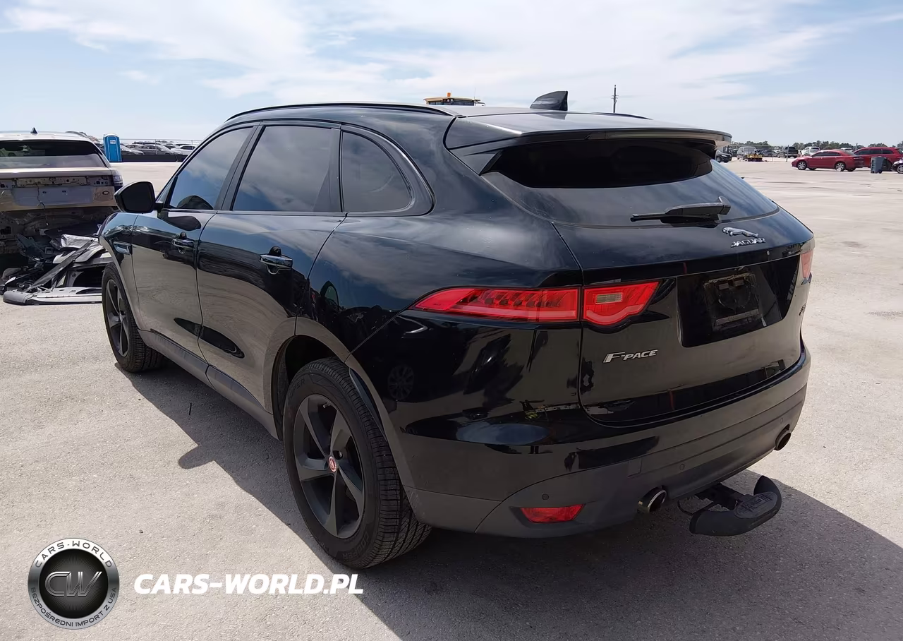 2017 Jaguar F-Pace 35T Premium VIN:SADCJ2BV1HA058255 - 3