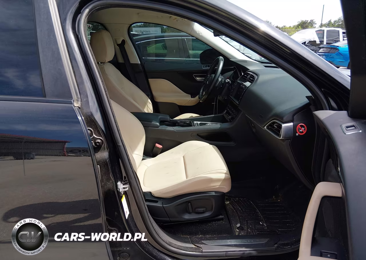 2017 Jaguar F-Pace 35T Premium VIN:SADCJ2BV1HA058255 - 5