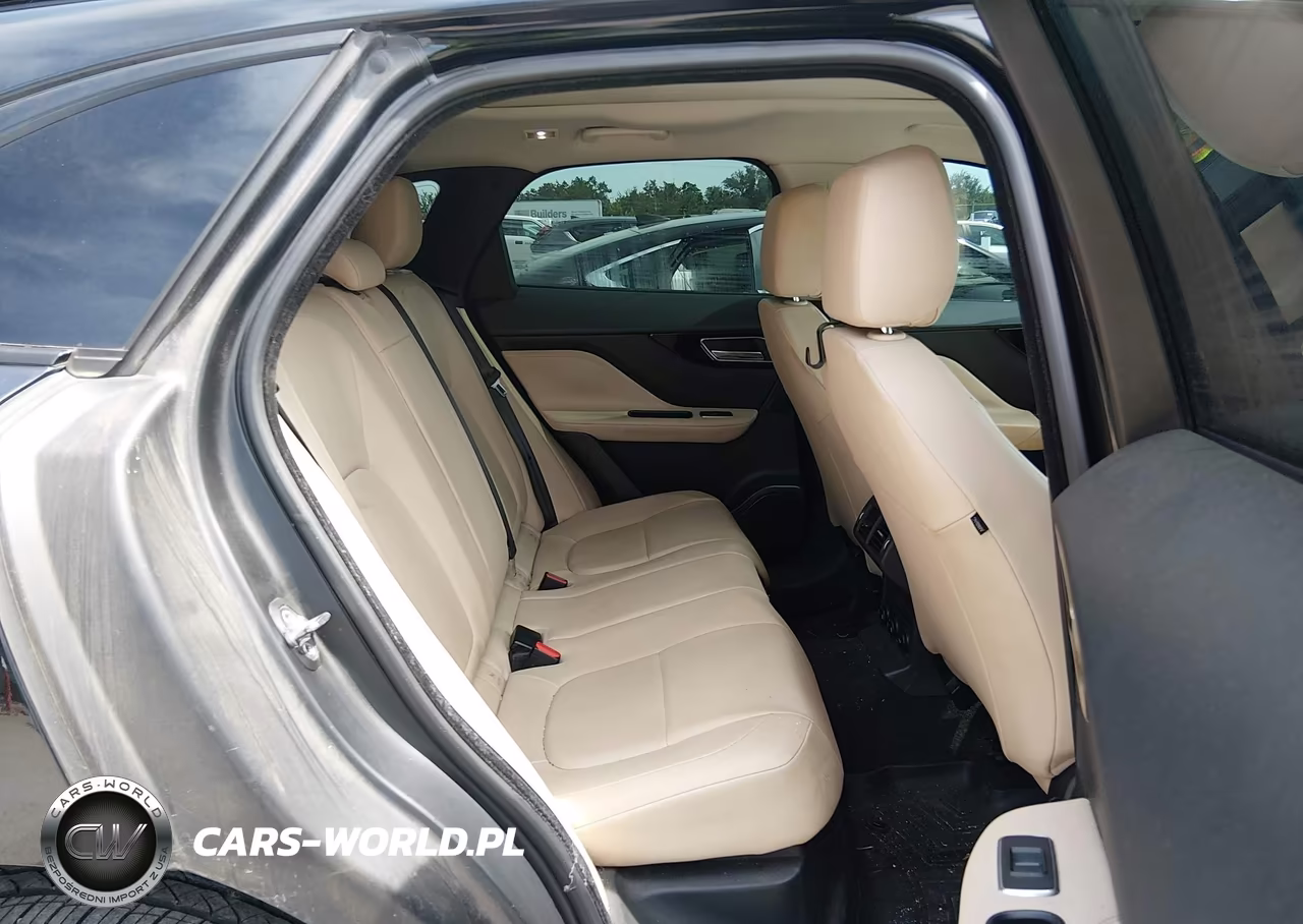 2017 Jaguar F-Pace 35T Premium VIN:SADCJ2BV1HA058255 - 8