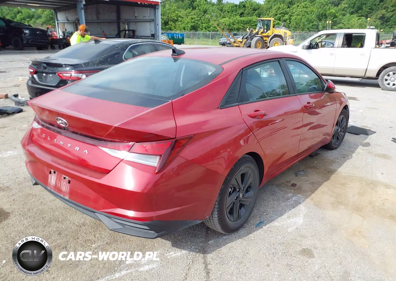 2022 Hyundai Elantra Sel VIN:KMHLM4AG6NU252979 - 4