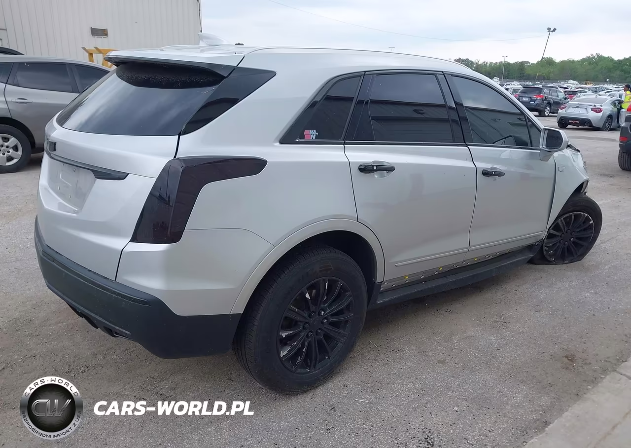 2017 Cadillac Xt5 Luxury VIN:1GYKNBRS3HZ179176 - 4