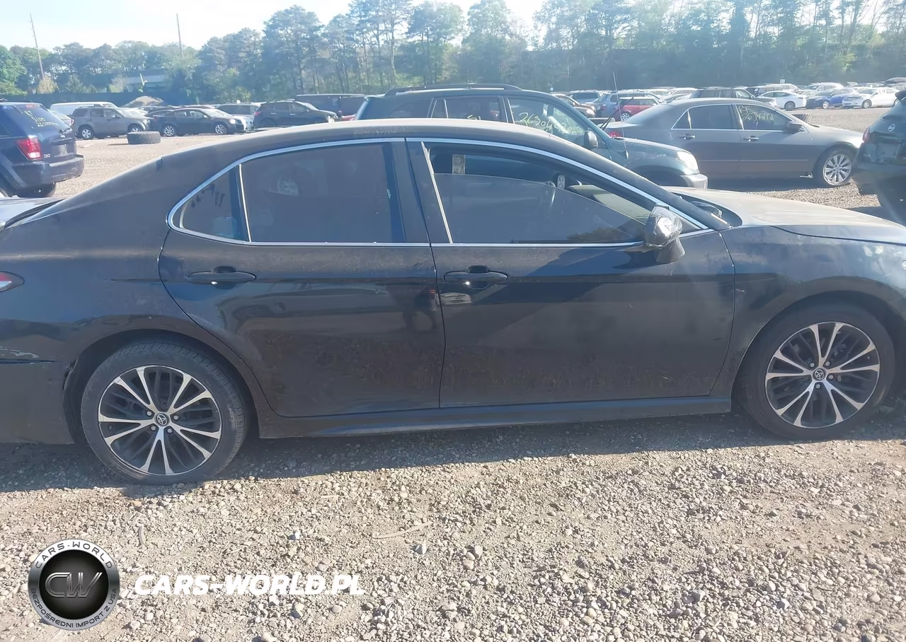2018 Toyota Camry Se VIN:4T1B11HK7JU627754 - 13