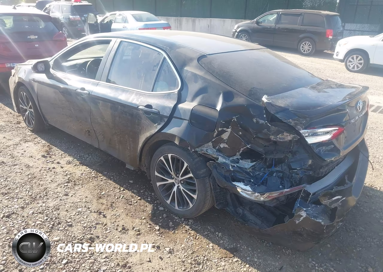 2018 Toyota Camry Se VIN:4T1B11HK7JU627754 - 3