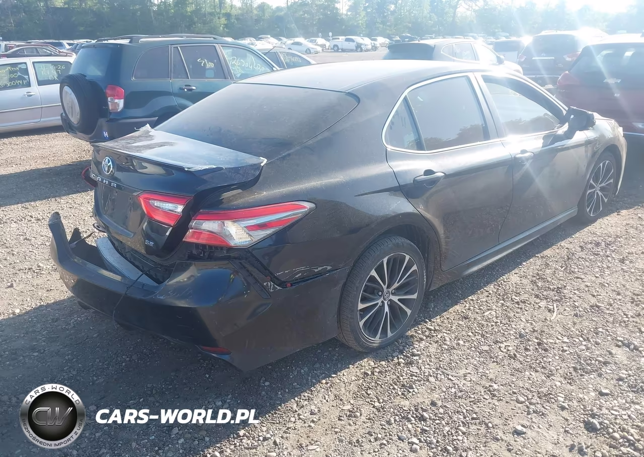 2018 Toyota Camry Se VIN:4T1B11HK7JU627754 - 4