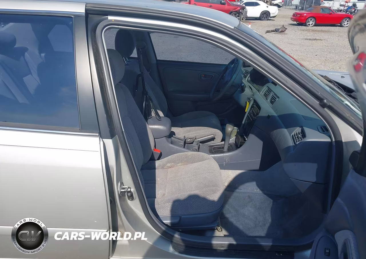 2001 Toyota Camry Le VIN:4T1BG22K31U102901 - 5