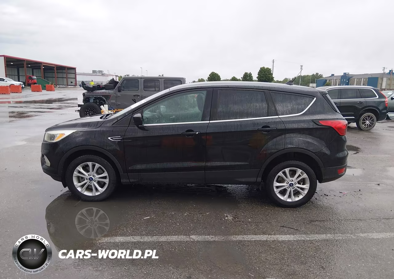 2019 Ford Escape Se VIN:1FMCU9GD6KUB80879 - 14