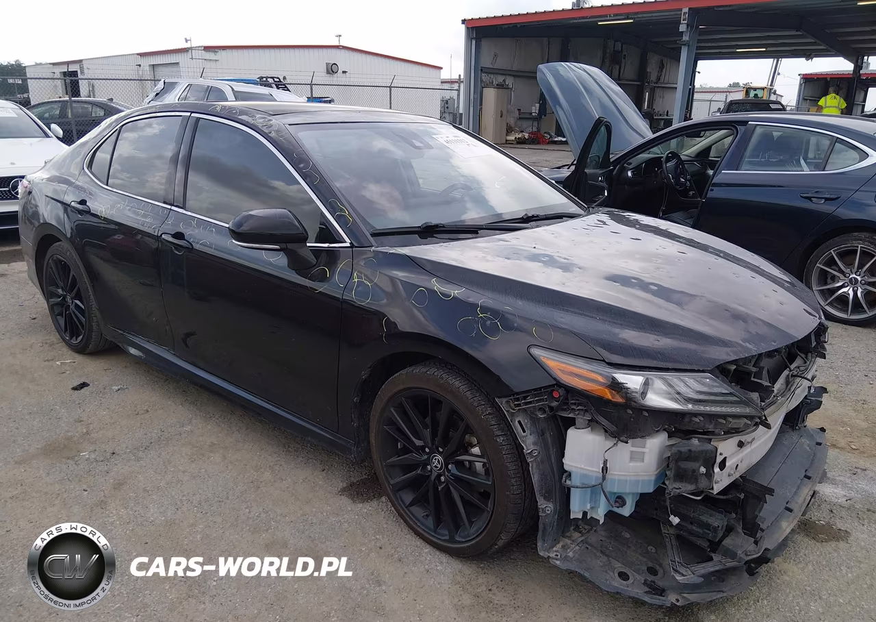 2022 Toyota Camry Xse – zdjęcie 1 z 17