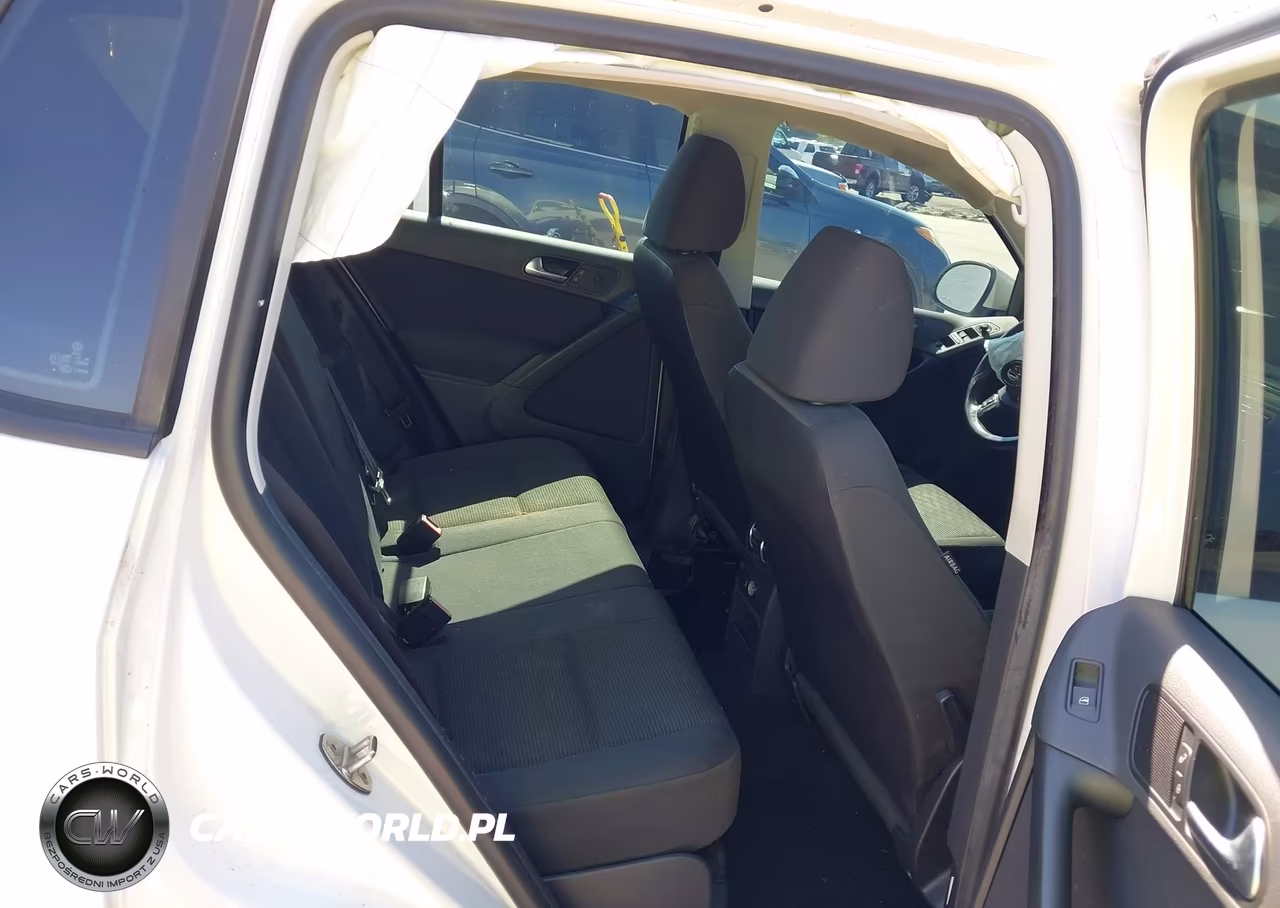 2013 Volkswagen Tiguan S VIN:WVGAV3AX2DW607700 - 8
