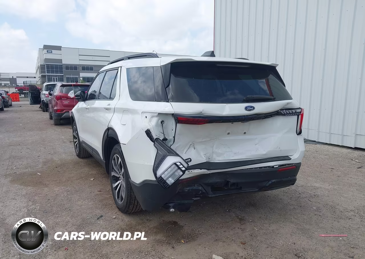 2025 Ford Explorer St-Line VIN:1FMUK7KH7SGB18303 - 3
