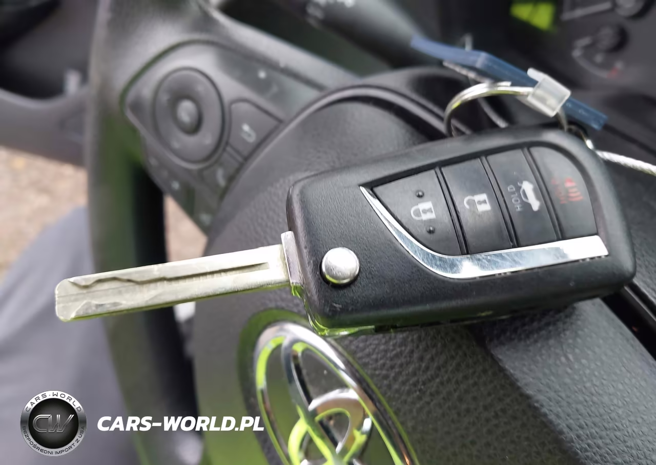 2021 Toyota Corolla Le VIN:5YFEPMAE7MP205684 - 11