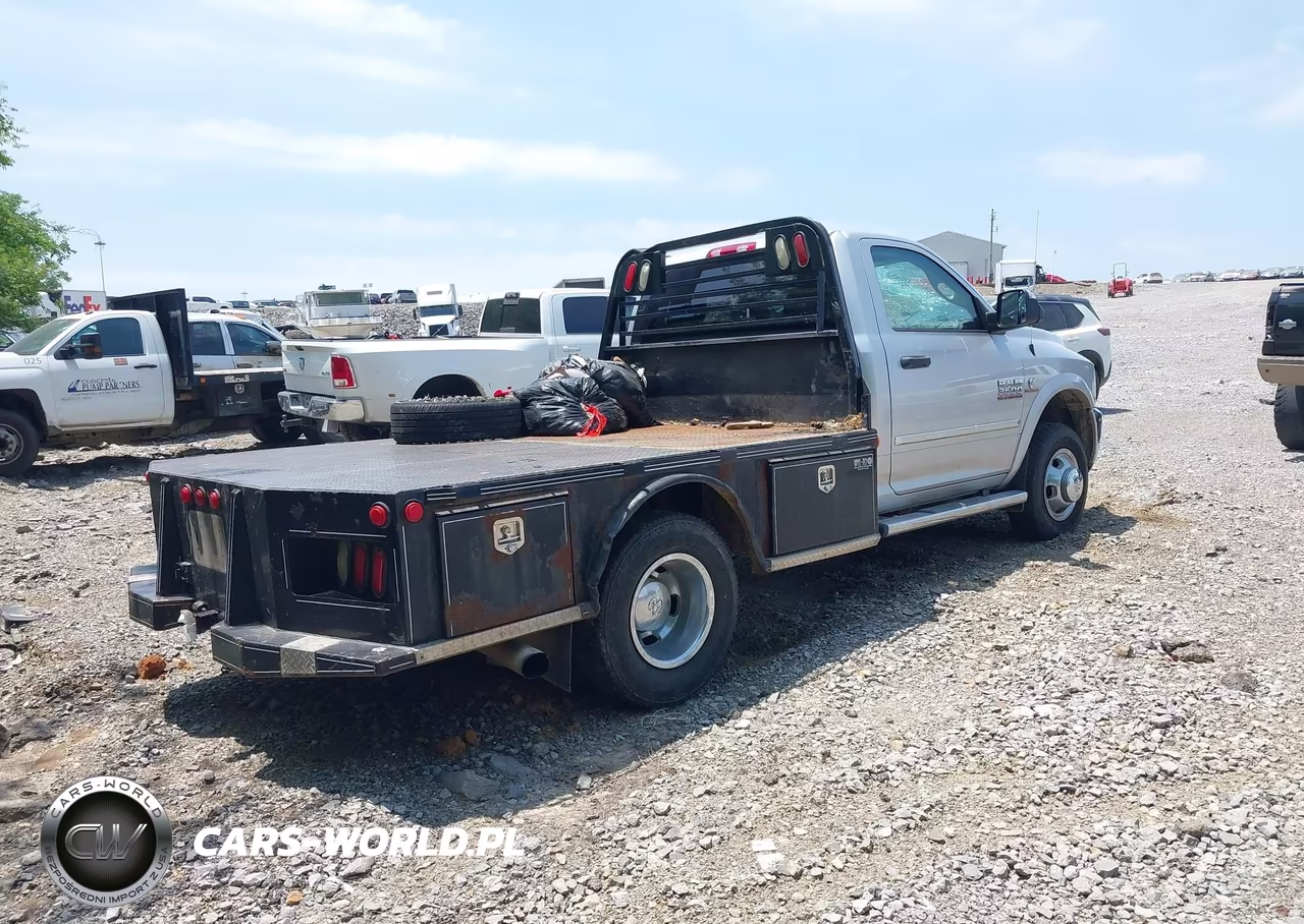 2014 Ram 3500 Chassis Tradesman-Slt VIN:3C7WRTAL6EG298828 - 4