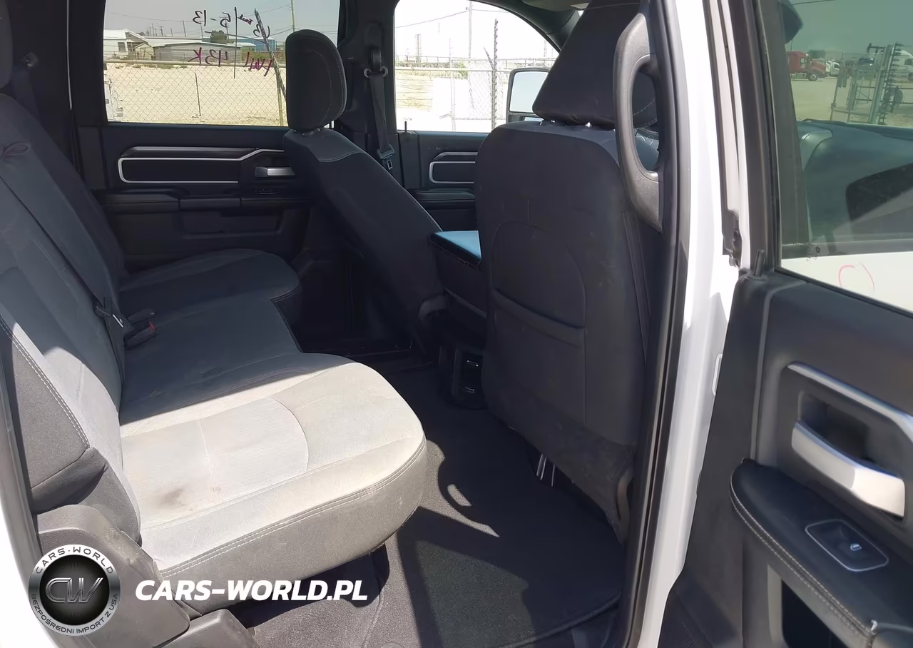 2024 Ram 2500 Big Horn 4X4 6'4 Box VIN:3C6UR5DL9RG338523 - 8