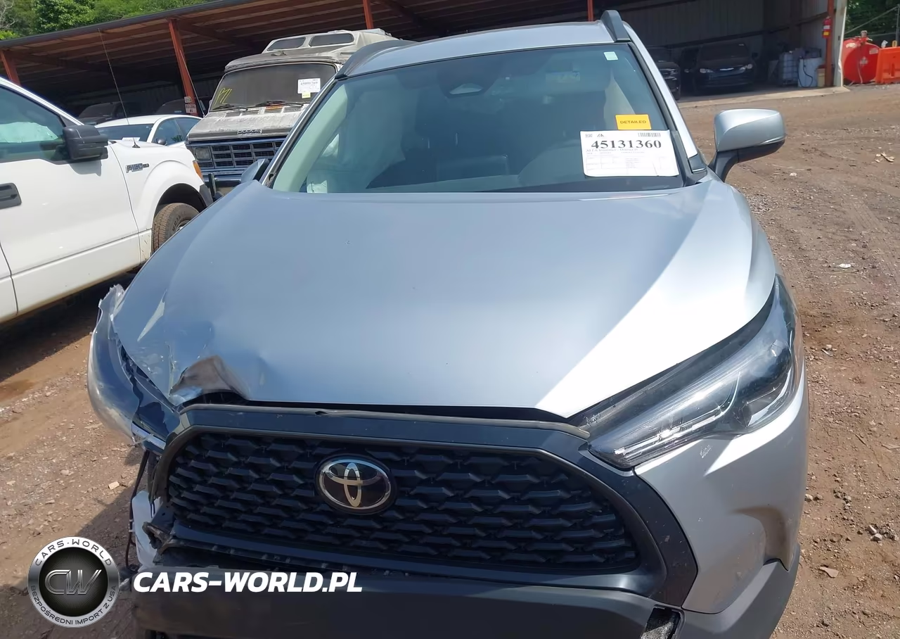 2024 Toyota Corolla Cross Le VIN:7MUCAAAG2RV095365 - 12