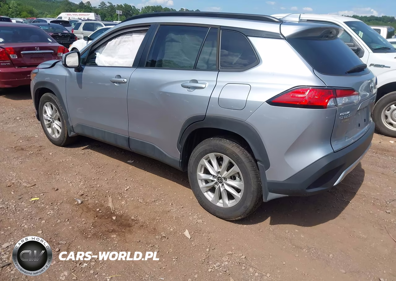 2024 Toyota Corolla Cross Le VIN:7MUCAAAG2RV095365 - 3